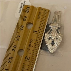 Rendezvous earring enhancers